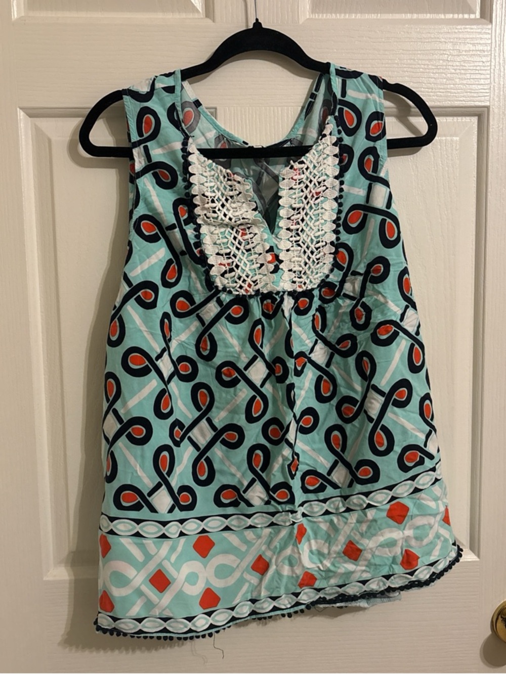 crown & ivy Aqua and Coral Printed Sleeveless Top with Crochet Detail